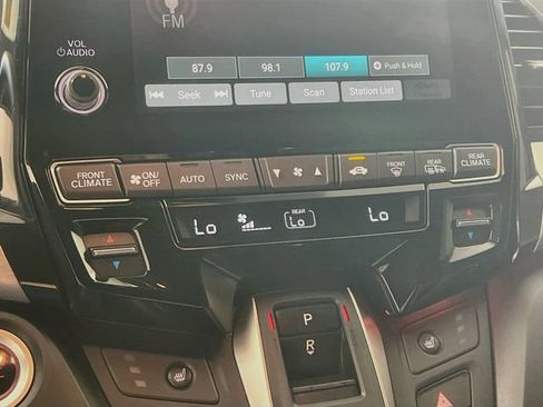 Used 2024 Honda Odyssey Sport image 23