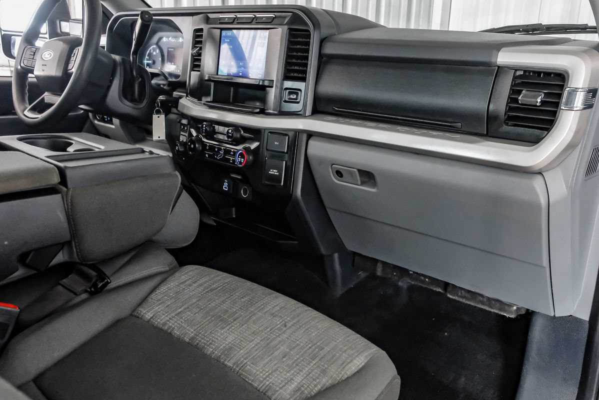 Used 2023 Ford F350 XLT AWD/4WD image 13