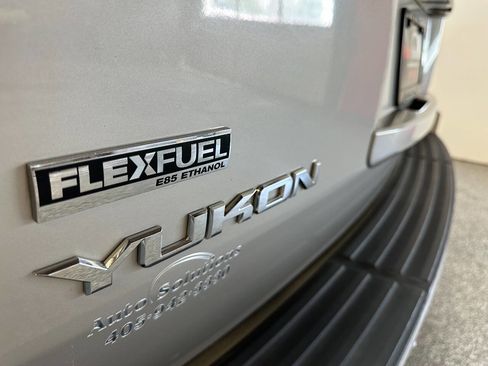 Used 2008 GMC Yukon SLT w/ SLT Preferred Equipment Group image 26