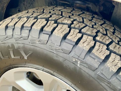 Used 2022 Toyota 4Runner SR5 Premium image 17