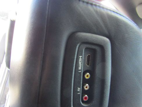 Used 2020 Dodge Durango SRT w/ Technology Group AWD/4WD image 32