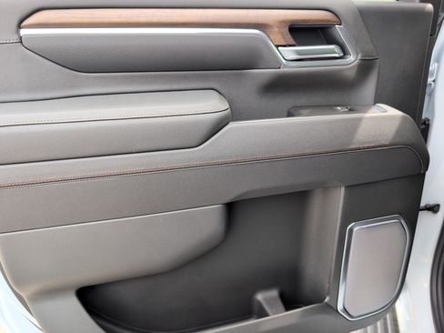New 2026 Chevrolet Silverado 2500 High Country w/ High Country Premium Package AWD/4WD image 33