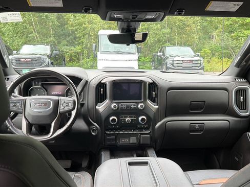 Certified 2021 GMC Sierra 1500 AT4 w/ AT4 Premium Package AWD/4WD image 21