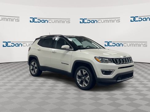 Used 2021 Jeep Compass Limited AWD/4WD image 2