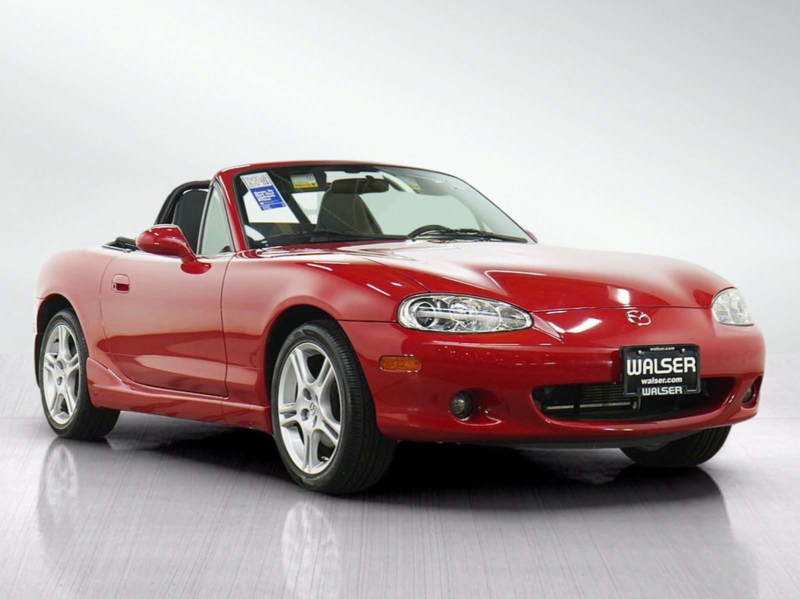 Used 2005 MAZDA MX-5 Miata LS w/ Sports Look Appearance Pkg RWD image 8