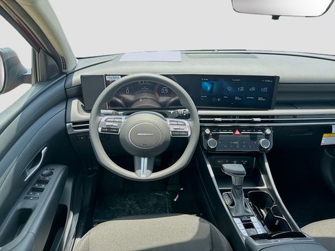 New 2026 Hyundai Tucson SEL FWD image 15