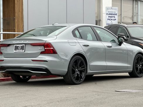 Used 2024 Volvo S60 B5 Plus image 2