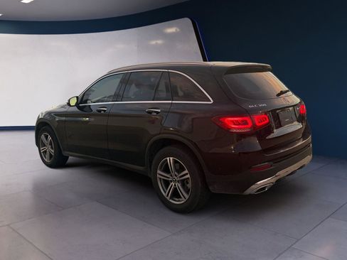 Used 2022 Mercedes-Benz GLC 300 image 3