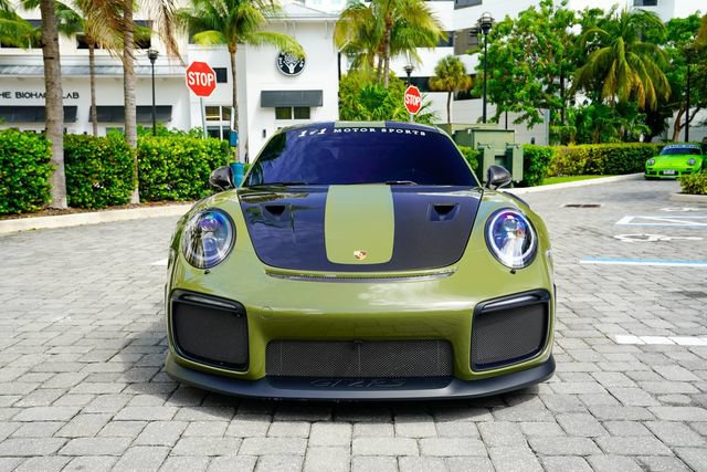Used 2018 Porsche 911 GT2 RS RWD image 4
