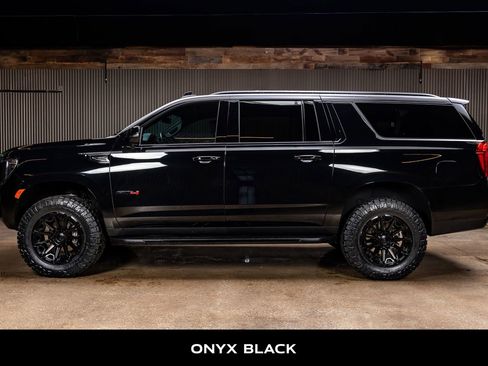 Used 2023 GMC Yukon XL AT4 image 6