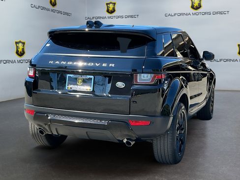 Used 2019 Land Rover Range Rover Evoque SE image 5