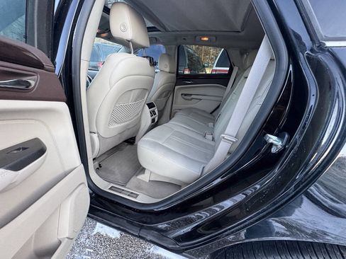 Used 2012 Cadillac SRX Luxury image 16