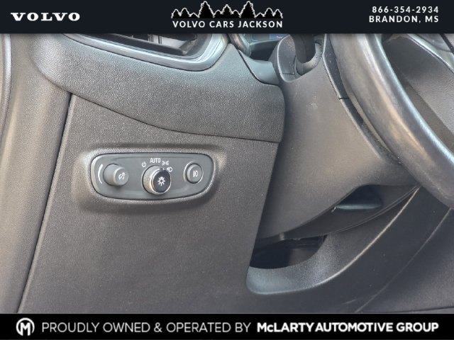 Used 2021 Chevrolet Equinox LT w/ Driver Convenience Package FWD image 20