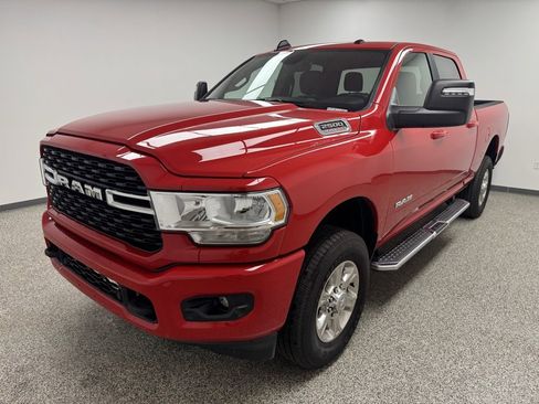 Used 2024 RAM 2500 Big Horn w/ Sport Appearance Package image 5