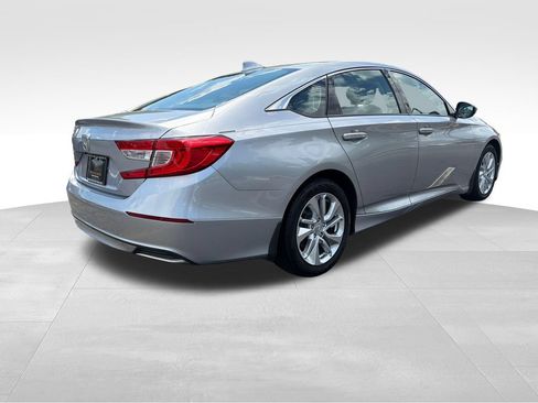 Used 2019 Honda Accord LX image 5