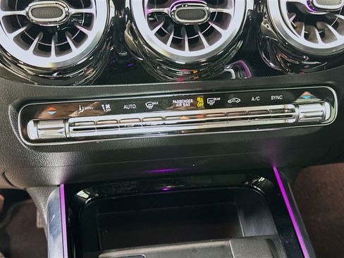 Used 2023 Mercedes-Benz GLA 250 image 23