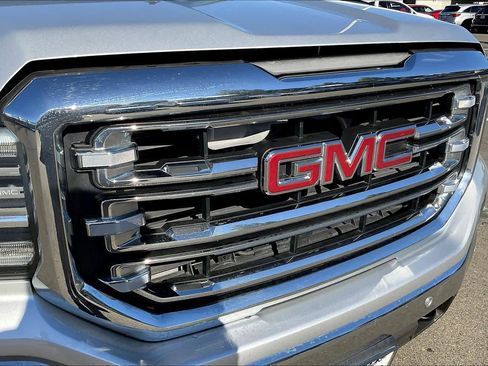 Used 2017 GMC Sierra 1500 SLT image 31