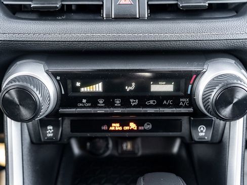 Certified 2024 Toyota RAV4 LE image 28