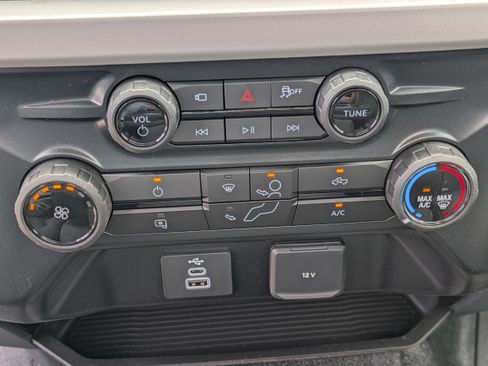 Used 2025 Ford F250 XL w/ 360-Degree Camera Package RWD image 22