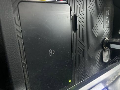 Used 2024 Toyota Tacoma TRD Sport image 37