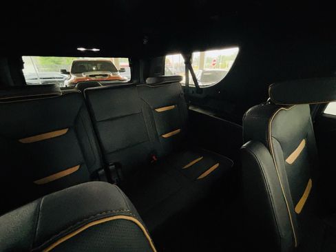 Used 2023 GMC Yukon XL AT4 w/ LPO, Floor Liner Package AWD/4WD image 44