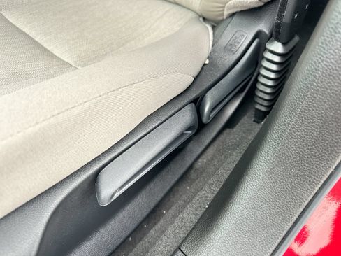 Used 2025 Honda Accord LX image 12