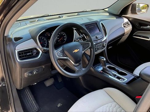 Used 2020 Chevrolet Equinox LS FWD image 11