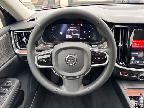 Used 2026 Volvo V60 B5 Cross Country Plus w/ Climate Package image 6