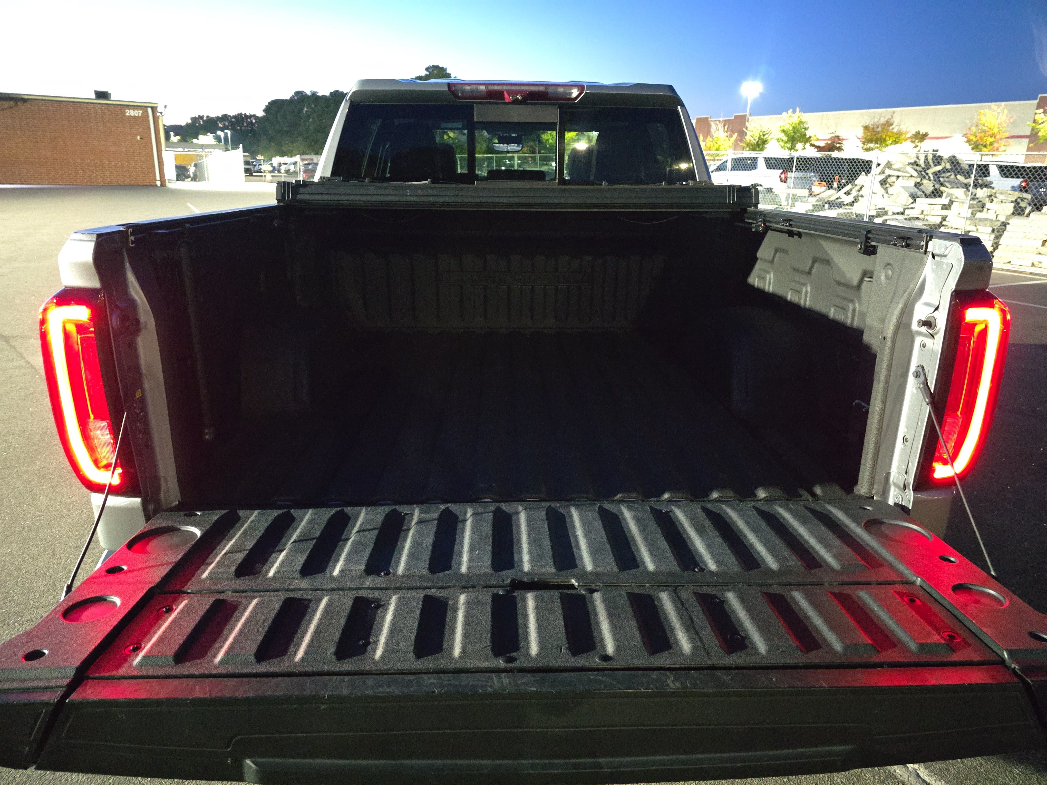 Used 2023 GMC Sierra 1500 Denali w/ Technology Package AWD/4WD image 12