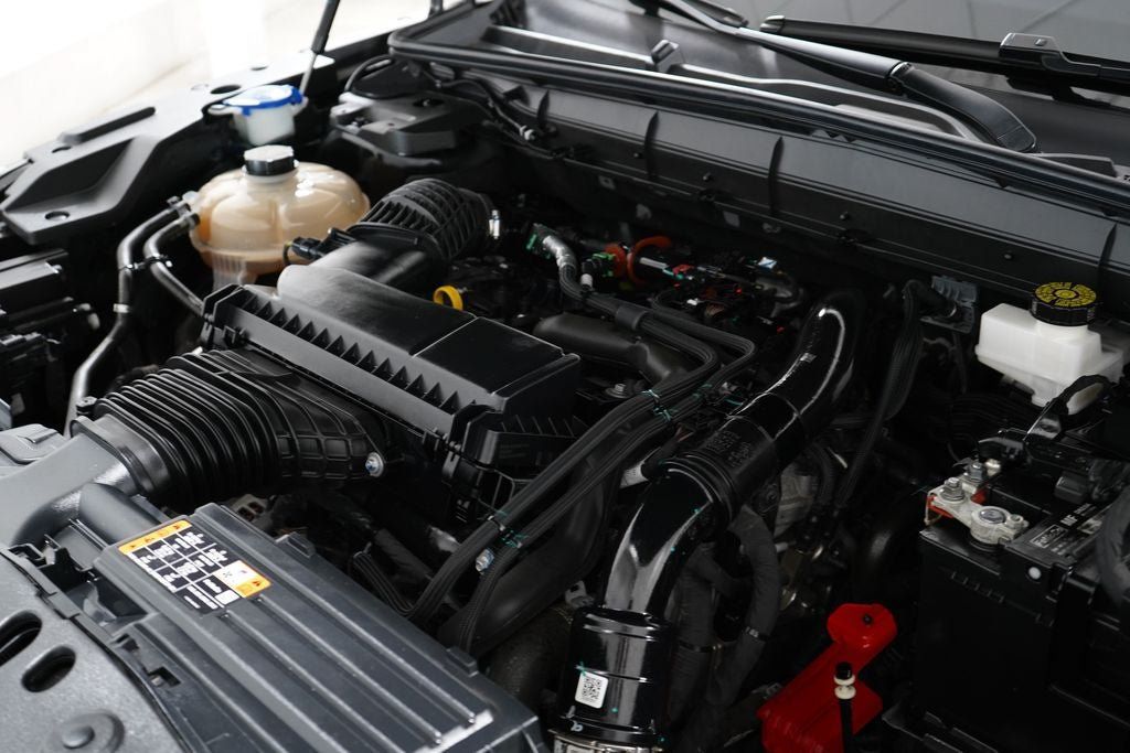 Used 2025 Lincoln Nautilus Premier AWD/4WD image 33