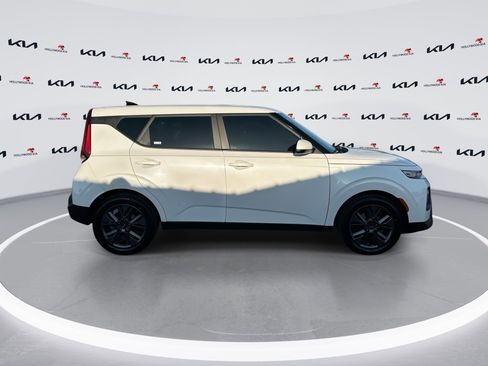 Certified 2021 Kia Soul S FWD image 9