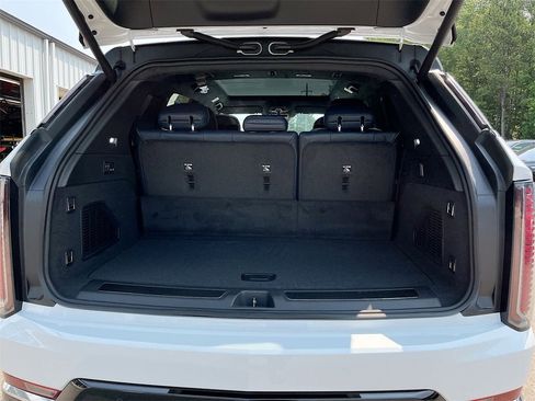 New 2025 Cadillac Escalade IQ Luxury 2 image 28