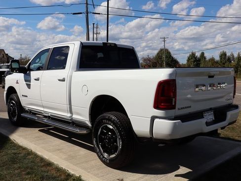 Used 2025 RAM 2500 Laramie image 36