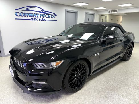 Used 2017 Ford Mustang GT Premium w/ GT Performance Package image 2