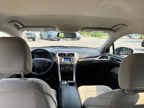 Used 2020 Ford Fusion S FWD image 18