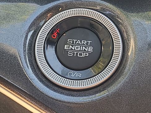 Used 2021 Jeep Grand Cherokee L Laredo w/ Luxury Tech Group I image 31