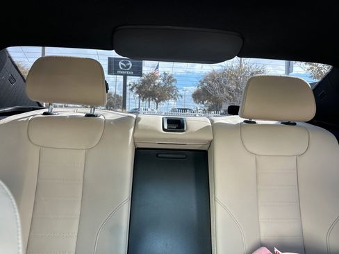 Used 2024 BMW 230i Coupe w/ Premium Package image 19