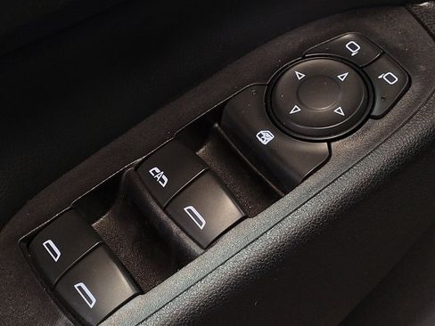 Used 2019 Chevrolet Equinox LT FWD image 27