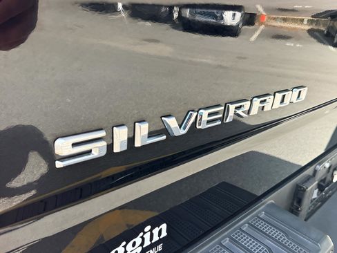 Used 2023 Chevrolet Silverado 1500 High Country w/ Technology Package AWD/4WD image 33