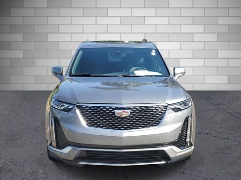Certified 2022 Cadillac XT6 Premium Luxury image 10