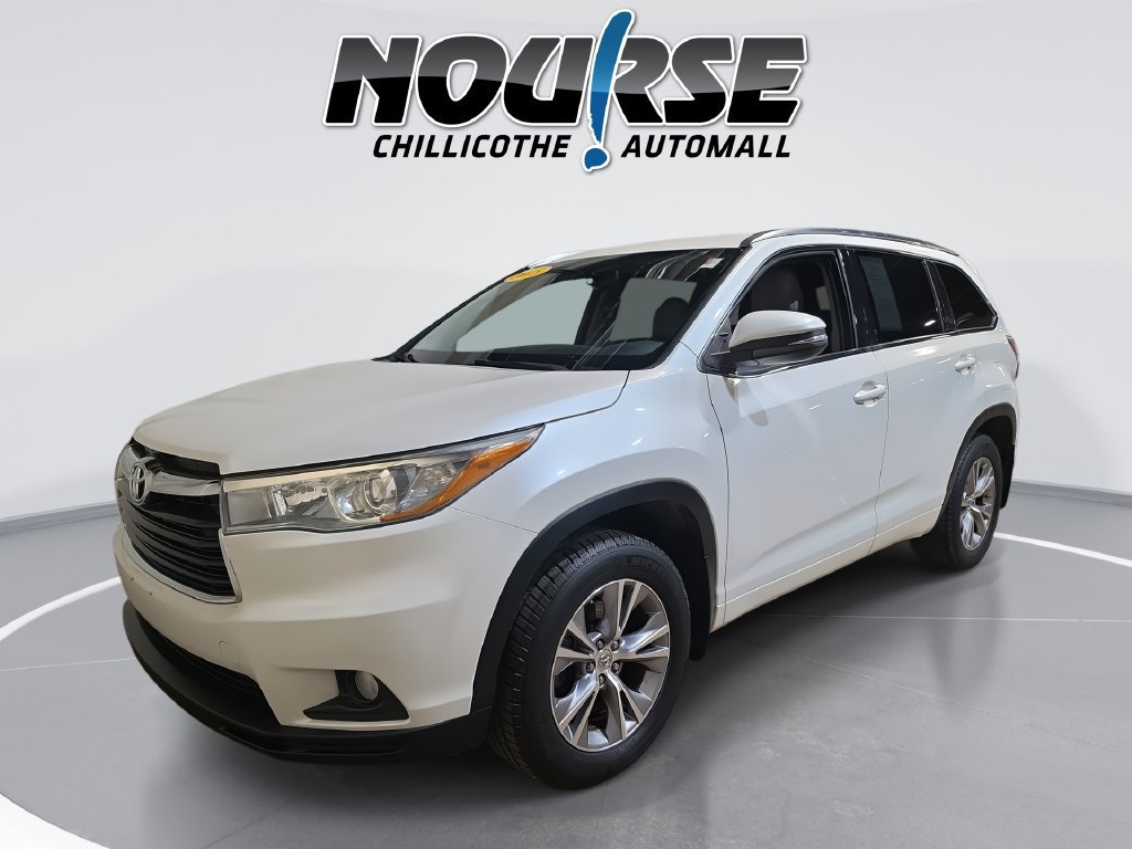 Used 2015 Toyota Highlander XLE AWD/4WD image 1