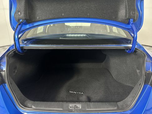 Certified 2025 Nissan Sentra SR w/ SR Premium Package FWD image 25