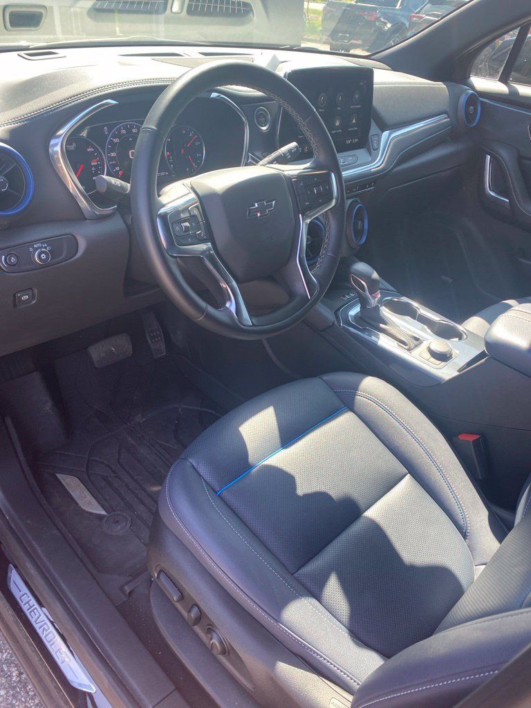 Used 2025 Chevrolet Blazer RS w/ Driver Confidence II Package AWD/4WD image 6