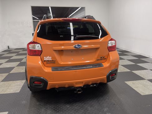 Used 2015 Subaru Crosstrek 2.0i Premium w/ Moonroof Package image 3