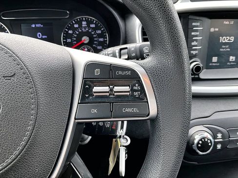 Used 2020 Kia Sorento LX image 28