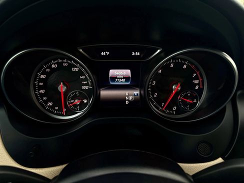 Used 2019 Mercedes-Benz CLA 250 4MATIC image 35