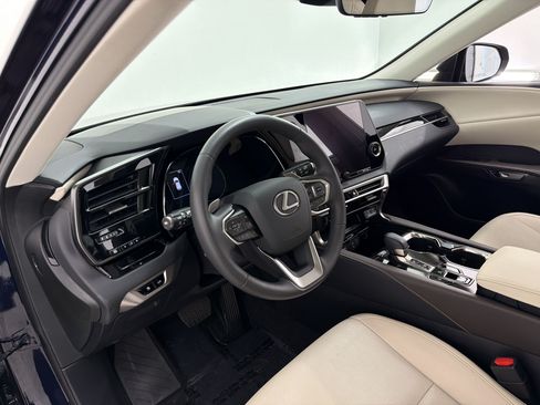 Certified 2024 Lexus RX 350 FWD w/ Accessory Package (K3) image 4
