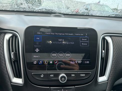 Used 2023 Chevrolet Malibu LT image 11