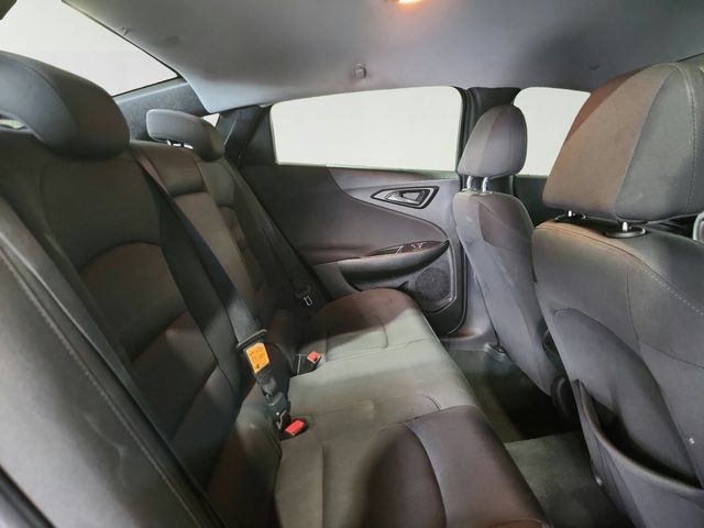 Used 2018 Chevrolet Malibu LT FWD image 24