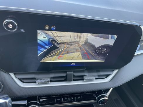 New 2025 Chevrolet Equinox LT image 14